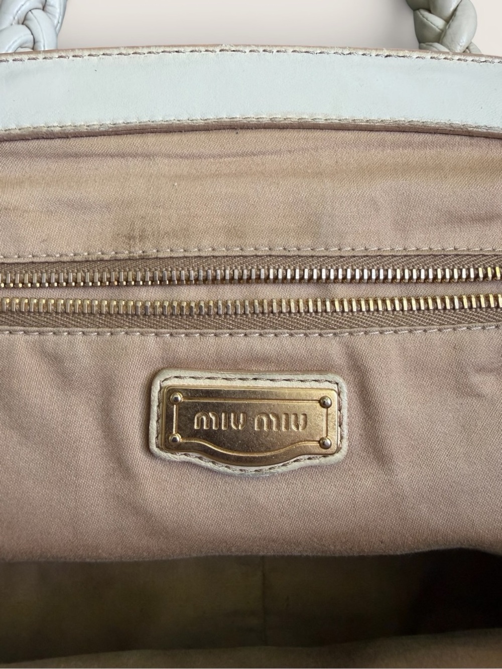 Vintage Miu Miu Ivory Matelassé Leather Satchel Bag Gold Hardware - Picture 9 of 11